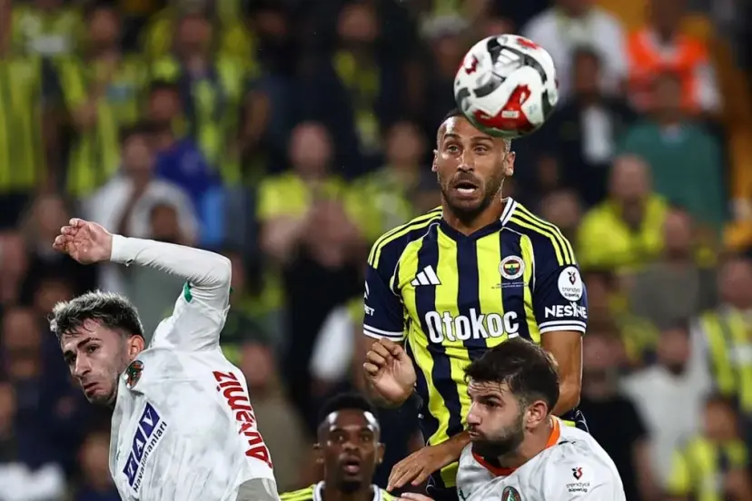 Fenerbahçe’de Cenk Tosun ile yollar ayrıldı!