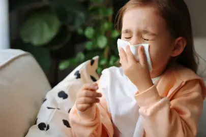 Soğuk algınlığı sanılıyor ama değil: Çocuklarda sessizce yayılıyor