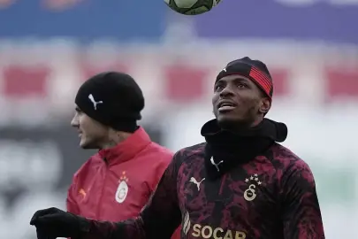 Victor Osimhen geri döndü