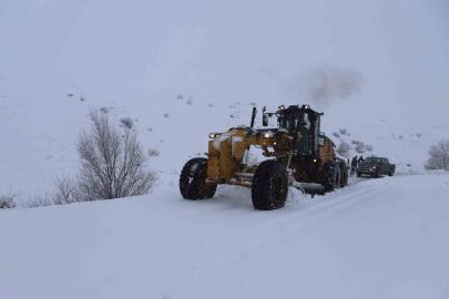 Ağrı’da yoğun kar yağışı: 377 köy yolu ulaşıma kapandı