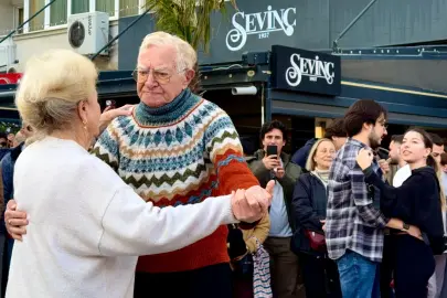 Aşkın melodileri Alsancak’ta yükseldi