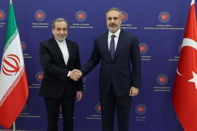 Bakan Fidan İranlı mevkidaşıyla görüştü