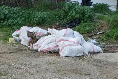 Bodrum’da araziye moloz döken kişiye 50 bin lira ceza; o anlar kamerada