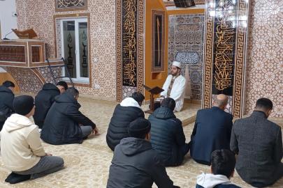 Elazığ’da  sabah namazı gençlik buluşmaları sürüyor