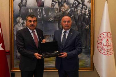 ETSO heyetinden Bakan Yusuf Tekin’e ziyaret: Erzurum’a yeni mesleki ve teknik lise müjdesi