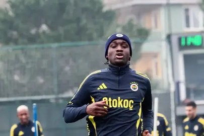 Fenerbahçe, Gençlerbirliği maçına hazır! Sidiki Cherif sahaya çıktı...