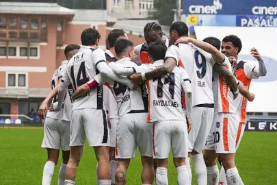 İstanbul derbisinde kazanan Başakşehir!