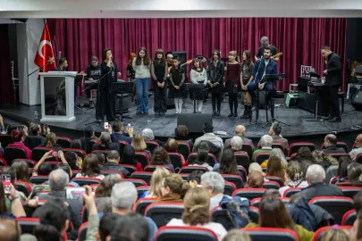 İzmir Bornova'da efsane notalar yankılandı