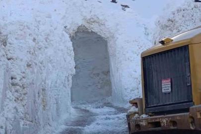 Kar esareti tünelle aşılıyor: Dikmetaş mezrasında yaşam koridoru