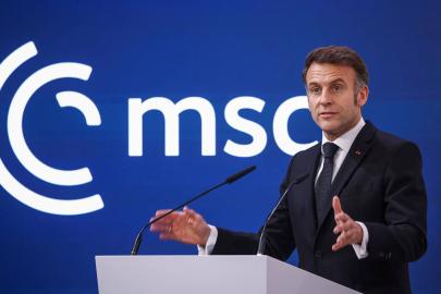 Macron'dan Avrupa'ya nükleer silah çağrısı