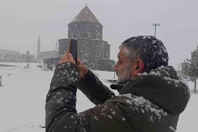 Meteoroloji uyarmıştı: Kars’ta yoğun kar yağışı başladı