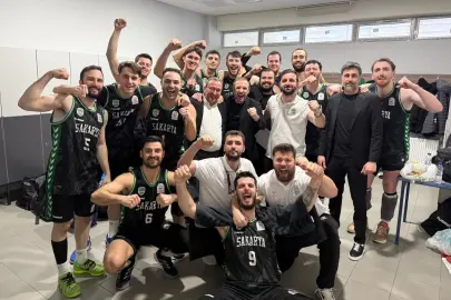 Sakarya Büyükşehir Basketbol Play-Off’ta!