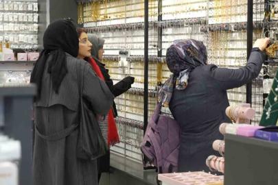 Sevgililer Günü esnafa yaradı: Satışlar 2 katına çıktı