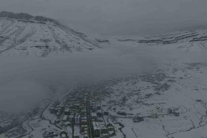 Sisle kaplanan Derecik dronla görüntülendi