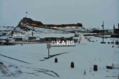 Yeniden beyaza bürünen Kars havadan görüntülendi