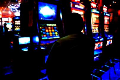 Aileleri parçalayan kumar bağımlılığı: Romanya’da yerel yönetimler yasak yetirebilecek