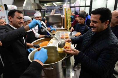 Başkan Taşkın vatandaşlarla iftar sofrasında buluştu