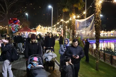 Bursa Büyükşehir'in Ramazan Meydanı ışıl ışıl