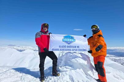 Elazığ’da dağcılık tarihine geçen tırmanış: 15 yaşındaki sporcu Akdağ zirvesine çıktı