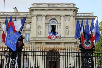 Fransa'dan Irak'taki vatandaşlarına "ülkeyi terk edin" çağrısı