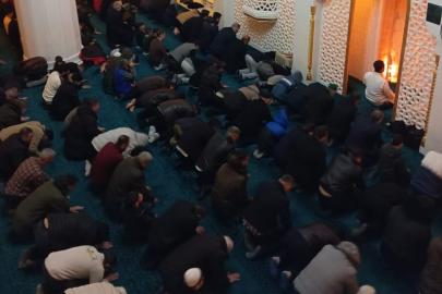 Hasköy’de Kadir Gecesi dualarla idrak edildi