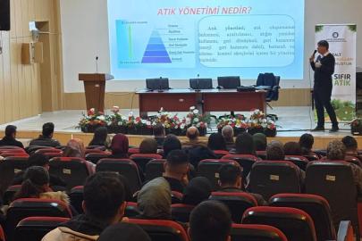İnönü Üniversitesi’nde öğrencilere "Atık Yönetimi" farkındalık konferansı