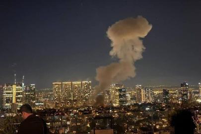 İran Devrim Muhafızları: Üçüncü ve dördüncü dalga operasyonları daha gelişmiş füzelerle başladı