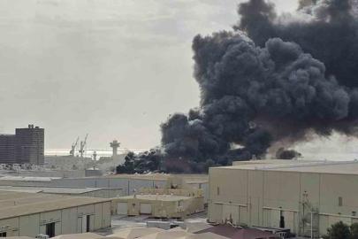 İran, Körfez ülkelerindeki ABD üslerini vurmaya devam ediyor