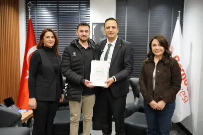 İzmir Bornova’da eğitime yatırım, başarıya ödül