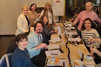 İzmir'de kokular iyiliğe yükseldi... Braille kitaplara erişim için özel etkinlik