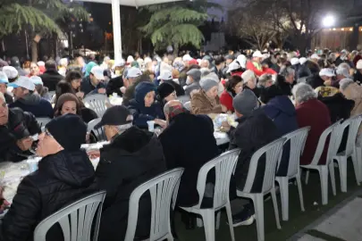 İzmit sofrasını bu kez Yahya Kaptan’la paylaştı