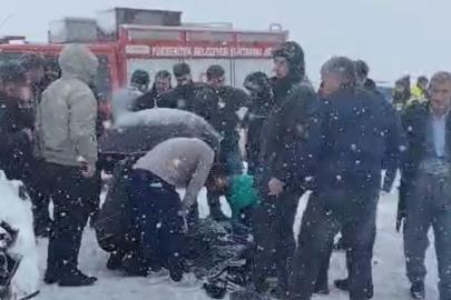 Kamyonetler kafa kafaya çarpıştı: 1 kişi hayatını kaybetti