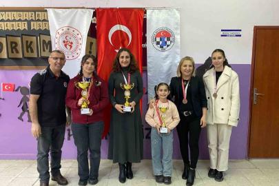 Kars’ta "Kadınlar Satranç İl Birinciliği Turnuvası" tamamlandı