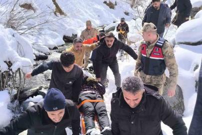 Kayıp vatandaş donmak üzereyken Hasköy dağlarında bulundu