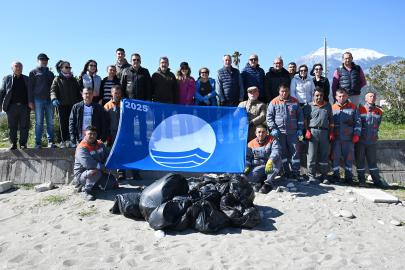 Kemer’de sahil temizliği