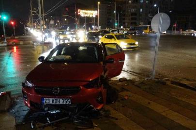 Malatya’da iki otomobil çarpıştı: 5 yaralı