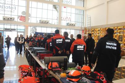 Mardin’de AFAD gönüllülerine peç ve sertifika takdim edildi