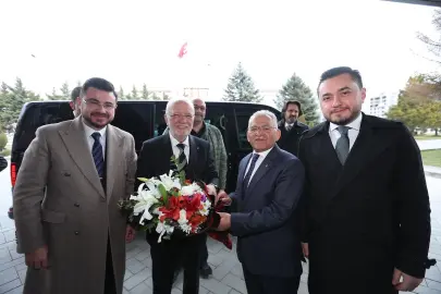 Mustafa Elitaş'tan Kayseri'de ulaşım yatırımlarına destek