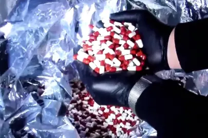 Sınırda ve limanda dev operasyon! 828 milyon TL’lik 484 kilo uyuşturucu ele geçirildi