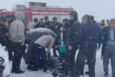 Yüksekova’da kamyonetler çarpıştı: 8 yaralı