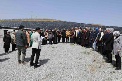 Battalgazi Belediyesi proje ve yatırımları AK Parti Yeşilyurt Kadın Kolları’na tanıtıldı