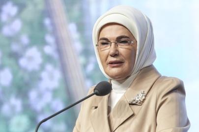 Enine Erdoğan'dan 23 Nisan mesajı