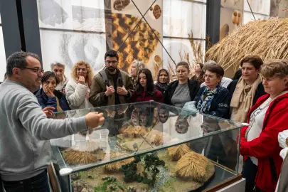 İzmir Bornova’da “Dijital Torun” köprüsü