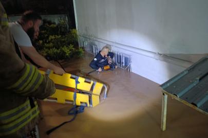 Mardin’de sağanak sele dönüştü: Evler su altında kaldı, mahsur kalanlar kurtarıldı