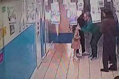 Öğrencinin hayatını öğretmeni kurtardı: Heimlich manevrasıyla nefes aldı