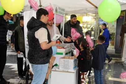 Peygamber Sevdalıları Bağlar esnafını lokumlarla mevlit etkinliğine davet etti