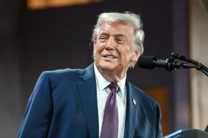 Politico: Trump, bu gece İran saldırılarını kademeli olarak sona erdirileceğini duyurabilir