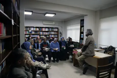 Skarya Büyükşehir Akademi’de kültür ve sanat dolu eğitimler sürüyor