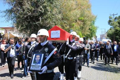Trafik kazasında şehit olan polis Serkan Hızlı son yolculuğuna uğurlandı