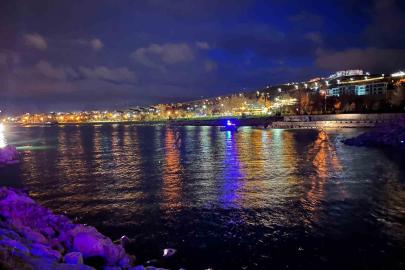 Van Gölü’ne düşen şahıs için kurtarma seferberliği